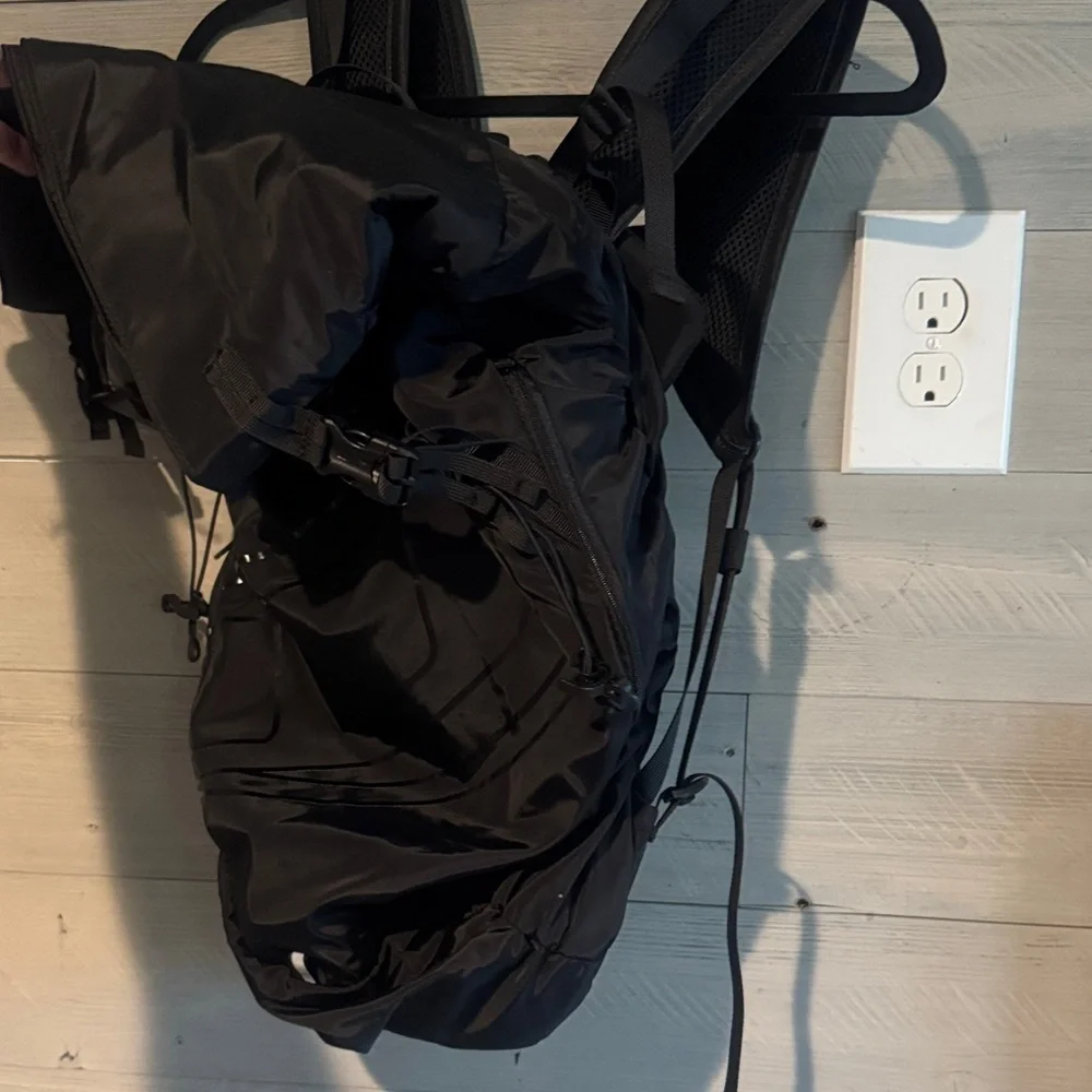 Diesel Sleek Black Men's Backpack
